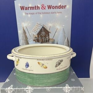 1997 Wedgwood Sarah’s Garden Taurine Pot Moth genus NO LID